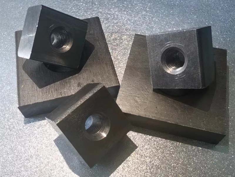 Special foundation nut